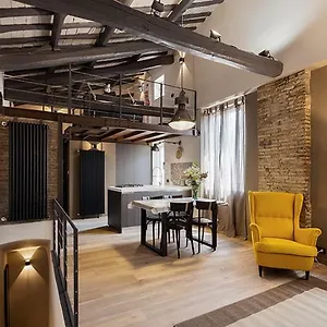 rome-as-you-feel-loft-in-publicolis.it-romehotels.com/