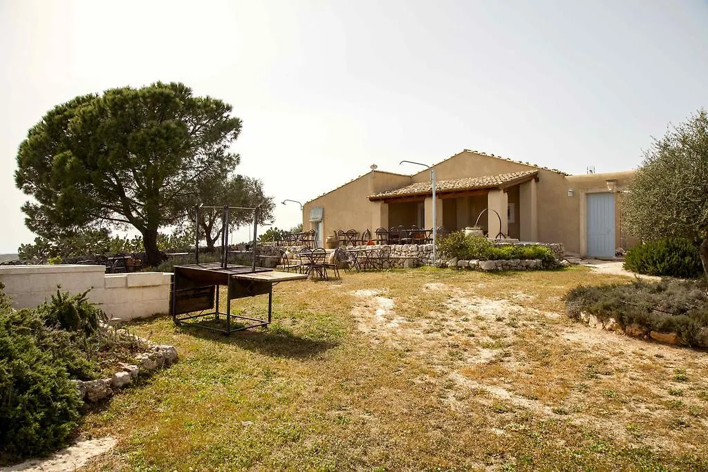 Avola Antica Villa Farm stay